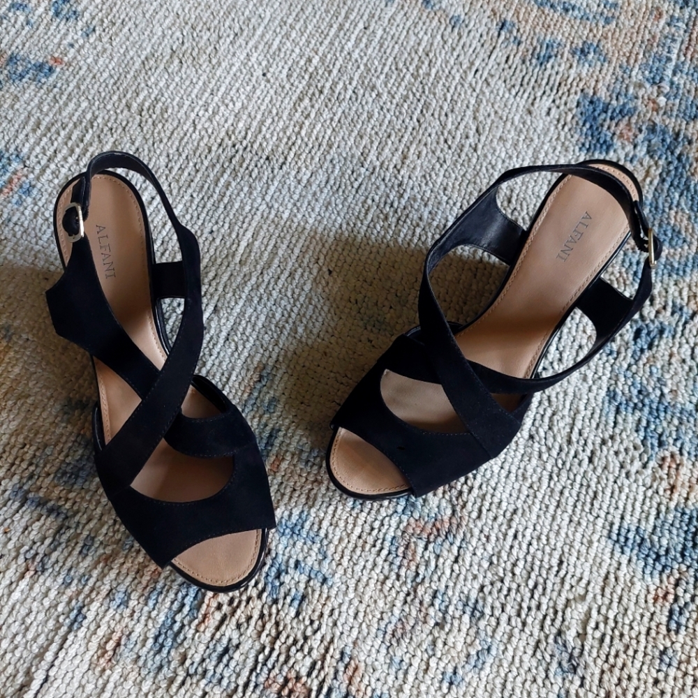 Alfani Wedge